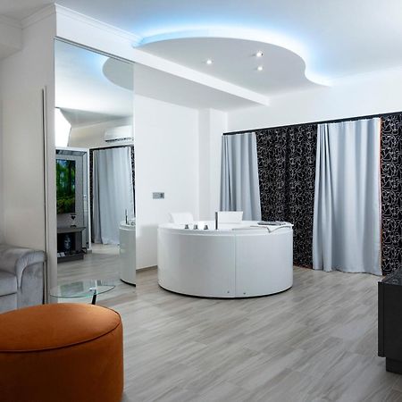 Suite17 - Luxury Guesthouse Giovinazzo Buitenkant foto